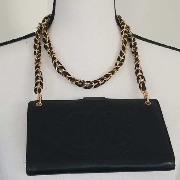 CHANEL CC Caviar Wallet on Double Weave Ch… - Picture 3 of 15